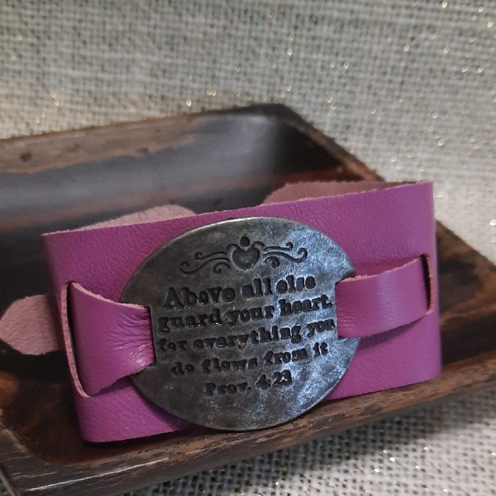 Pink Leather Bracelet with Antique Silver Quote Plate Proverbs